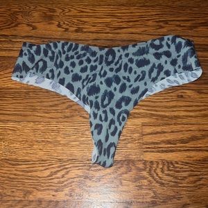 BNWOT thong panties size L